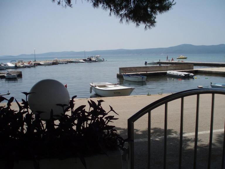 Seagull By The Sea Apartment Sukosan Bagian luar foto